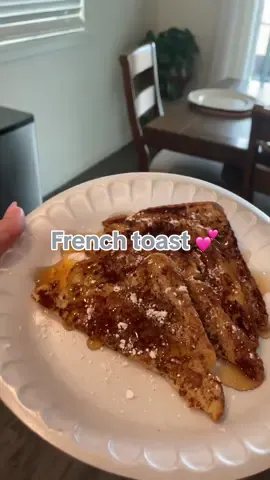 Good morning happy Tuesday 💕 i wanted to make a simple and easy breakfast and it was so good ❤️😌 who loves french toast ? Its been a minute since I’ve had it 😁 anyways have a great day everyone 🥰 #frenchtoast #easybreakfast #easybreakfastideas #simplerecipe #simplebreakfastideas #foryou #foryou #parati 