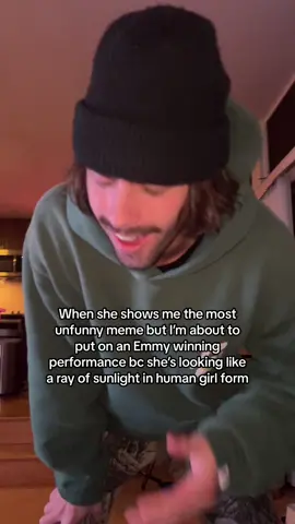 This is what thugging it out looks like folks #meme #bushwick #tinybeanie #justagirl 