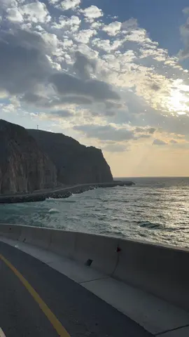 Musandam 📍. Oman📍.. 🤍🇴🇲🌴🌊☁️ #musandam#musandam_khasab#trip#roadtrip#oman#abudhabi#sea#beach#rak#khasab#Love#waves#sunset#مسندم#عمان##خصب