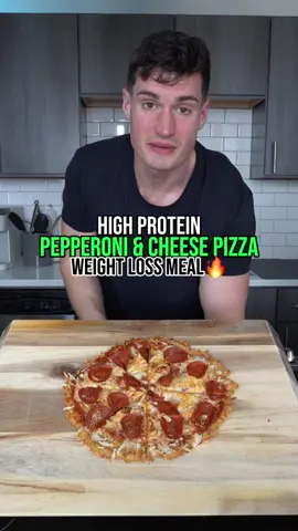 Pepperoni & cheese pizza✅ Enjoy the recipe!⬇️ ▪️1 can of rinsed chicken breast  ▪️1/2 cup fat free mozzarella cheese ▪️1 egg ▪️1/4 cup Parmesan cheese  ▪️1/4 cup its a Utica thing pizza sauce  ▪️1 cup mozzarella cheese  ▪️1 serving turkey pepperoni  ▪️this pizza makes 2 servings 1 serving is 394 calories with 63 g of protein and 9.3 g carbs  Total Weight Loss 2.0 has a LAUNCHED💪 Over 200 updated recipes, new tip sheets, and everything you need to maximize 2024!!🔥 #weightloss #mealprep #simplerecipe#simplerecipe #breakfast #diet #food #nutrition #EasyRecipe #fatloss #lowcalorie #lowcal #health #muscledummies #life #reels #instareels #reelsofinstagram 