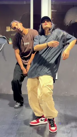With my Mateus from 🇧🇷 #hiphop #dancehall #paris #studiomrg #brasilian #asian #dancer #choreo #stefflondon @DON - Dem Dead