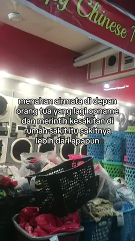 dia sudah lelah dengan dunia, tapi masih memikirkan nasib anak-anaknya #fyp #pontianak #fypシ #orangtuasegalanya #ibu #ayah 