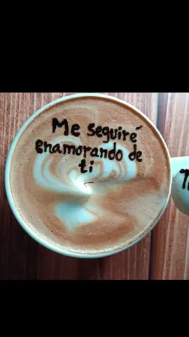 Un café para dedicar a esa persona 🫶 especial ♥️. . . #Love #amor❤️ #coffeetiktok #coffeeaddict #frasesdeamor #amantesdelcafe #latteartvideo #latteartist  #latteart #frasesdeamor💕 