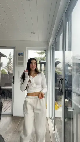 Super Bowl is 🔜 🤍🤍🤍