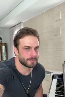 Boa tarde #siga #follow #curti #selfie #music #following #siganmeeee #followers #boatarde #tbt #like 