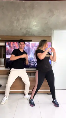 Macentando 💃 bora dançar? Com @Nycollas Sosa música  do carnaval #musicadocarnaval #carnaval2024 #ivete #macetando #maeefilho 