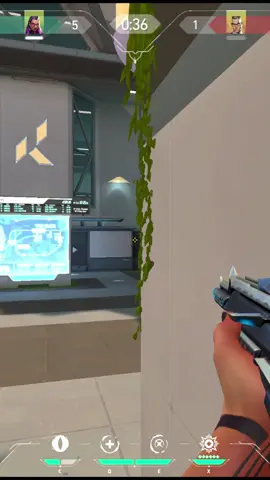 no way he missed that last shot #Valorant #valorantfunny #valorantmoments #valorantfunnymoments #valorantclips #valorantgaming #fyp #valorantmemes