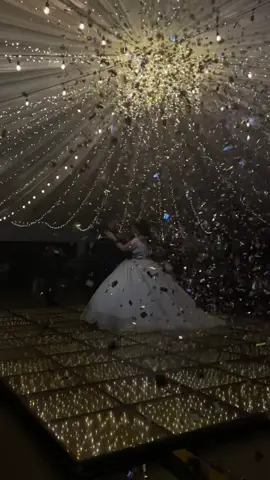 La cancion que siempre soñe para este momento✨✨✨ #hastamifinal #ildivo #weddingday #boda #esposos 