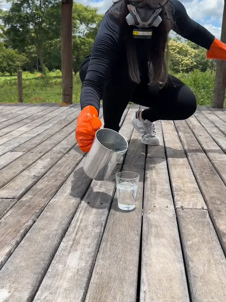 Growing elephant toothpaste