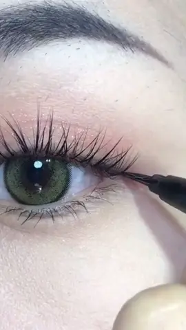 #makeuptutorial 