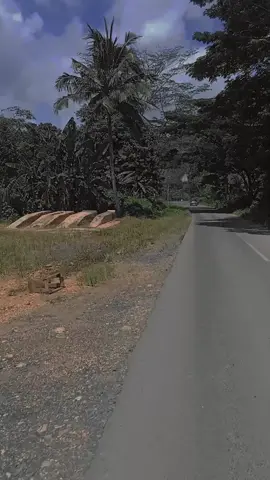 #telukkepayangtanahbumbu #kalimantanselatan #pesonagunung #mangkalapigunungtaliut 