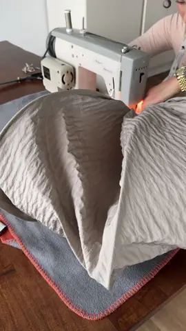 Still working on it 🫶🏼🔥 #fyp #foryou #foryoupage #foryourpage #foru #outfits #fashiondesigner #design #modedesign #dressedup #fashionshow #fashion #fashioninspo #loveyourself #artandfashion #vibe #passion #avantgarde #workinprogress #work #nosleep #patronastudio 