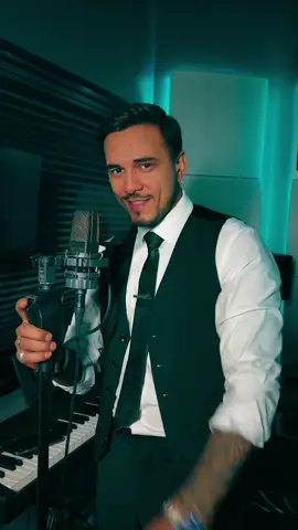 «ПОСТУЧИСЬ В МОЮ ДВЕРЬ»  Родня)) у меня хорошая новость! Я написал саундтрек к российской адаптации сериала «Постучись в мою дверь» 12 февраля выходит сериал) а пока интересно узнать ваше мнение. Как вам?))