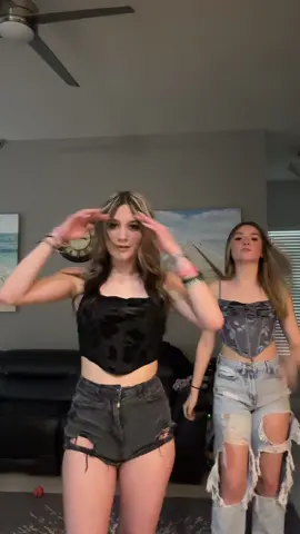 La la la la la🤭