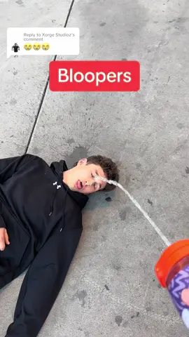 Replying to @Xorge Studioz  blue42 in public is even weirder😂🏈 #football #funny #sports #skit 