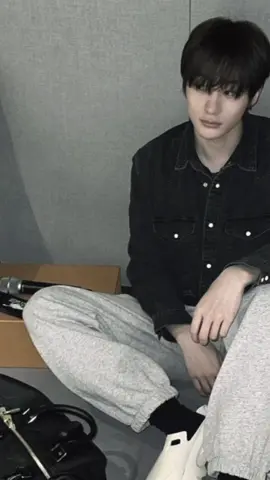 วัสดุแฟนเด็กที่จริงใจ = #แอนตัน 🖤 . . . #RIIZE #라이즈 #ANTON #アントン #앤톤 #fyp #materialboyfriend 