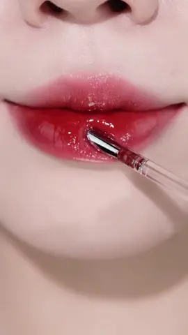 Judydoll Watery Lip Gloss 07 💋🍓 #crexiaohongshu #sonmoi #lipstick #testson #swatches #swatchson #review #judydollwaterylipgloss #BeautyTok #GocLamDep #fyp #trending #xuhuong #ThanhThoiLuotTet 