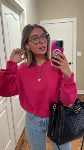 What im wearing today 🫶🏻 the undereye bags are still with us!!! thank you guys for the nicest comments & messages abour my mama. Im on my way to see her right now! 💗 #everydaystyle #casualstyle #outfitinspo #easyoutfits 