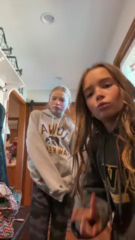 @a u b r e y #cousingoals #thatoneduo🥰 #park 