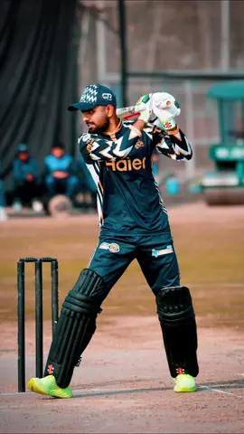 𝗕𝗲𝗴𝗶𝗻𝗻𝗶𝗻𝗴 𝗢𝘂𝗿 𝗛𝗕𝗟 𝗣𝗦𝗟 𝟵 𝗝𝗼𝘂𝗿𝗻𝗲𝘆 💛 Skipper, babarazam and his squad is adorned in the fan-favorite jersey of #HBLPSL9, featuring white, blue, and golden hues ⚪️🔵🟠 Order your jersey now 👇 bit.ly/TrainingPremiu… #Zalmi #YellowStorm #BabarAzam