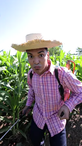 ME ROBARON LOS ELOTES #alfredolarin #parati #elsalvador #mexico #comedia 