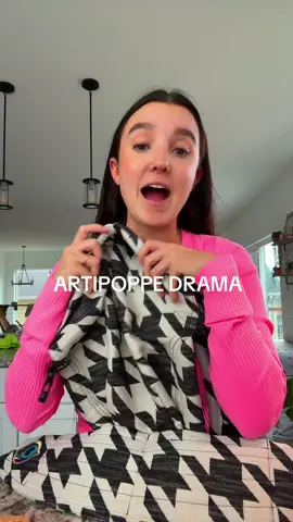 It just gets worse and worse. #artipoppezeitgeist #artipoppe #artipoppebabycarrier #artipoppereview #babycarrier #babycarrierreview #drama #momtok #MomsofTikTok 