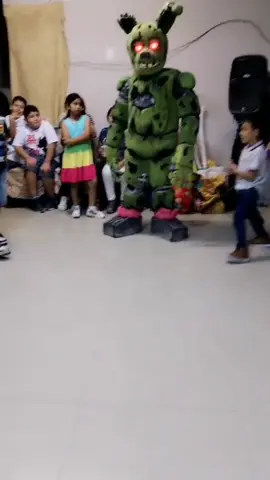 Va a pasar otra vez 🤫#springtrapcosplay#Cosplay #fivenightsatfreddy#humor#springtrap#fnaf 