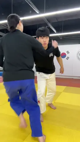 함부로 까불지 말 것..🤣 #StrangerChallenge #Stranger #위클리 #용용용 