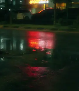 jika rasa tenang bisa digambarkan🌧️ : . . #cinematic #rain #vibes 
