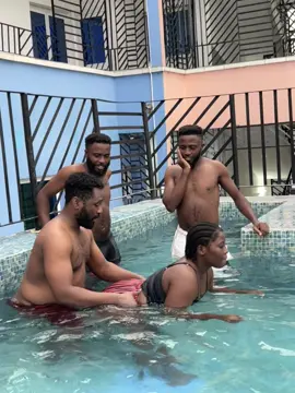 Cour de natation 😂😂😂😂