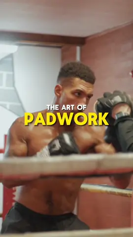 Nothing more satisfying then hitting pads 😮‍💨 #videography #visuals #boxing #training #motivation #edit #fyp 