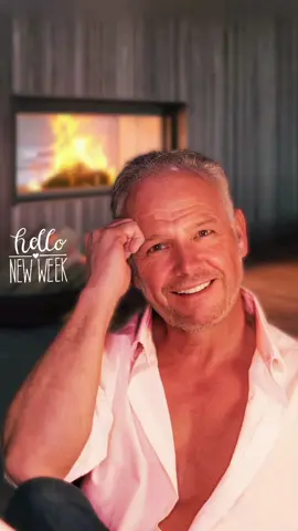 Ich wünsche euch einen guten Start in die neue Woche ❣️ I wish you a good start into the new week ❣️ Les deseo un buen comienzo en la nueva semana ❣️ #southafrica #followme #followmylife #vypシ #bestfollowersever💖 #following #tictok #nyc #losangeles #loveyou #model #bestagermodel50plus #bayreuth #hamburg #münchen #newweek #foryoupage #loveyou #loveyourself #viraltictok #tiktok #viralreels 