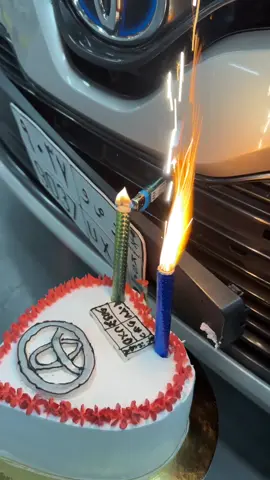 عيد ميلاد سعيد🥳🩶 #تصويري #معجبين #اكسبلورexplore #كمورتي #سنابي_بالبايو🤍 #ماشاءالله #عيد_ميلاد #هبي_بيرثدي #الشعب_الصيني_ماله_حل😂😂 #ترند_جديد #اذكرو_الله 