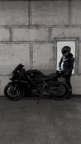 Just Admiring... #yamahar7 #blackaesthetic #biker #motorcycle #bikelife 