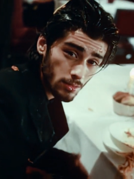 bros majestic even w spaghetti all over him | ac rowansaep || #zaynmalik #zayn #onedirection #nightchanges #kziev #fyp #edit #viral