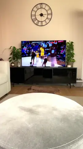 It's horrible, right? #basketball #glowingbasketball #led #fyp #tiktokmademebuyit