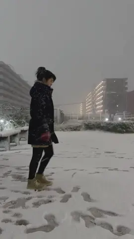 Snowy+day+❄It's+hard+because+it's+cold,+but+I+get+excited+雪+寒くて大変だけどテンション上がる++#雪  #吹雪 #snow +#boxing +#training +#motivation +#fight +#game +#kick ++#girl +#kickboxing +#muaythai #japan +#tokyo舞 +#kick +#girlboxing +#japanesegirl +