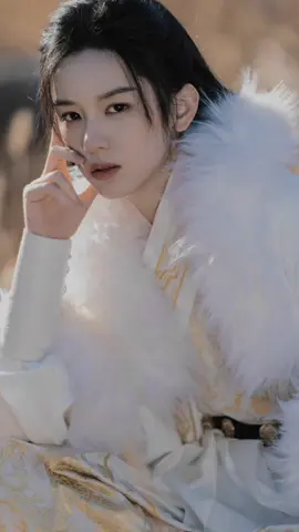 Aktris china yang kalau dandan jadi cowok kelihatan cantik+tampan menurutku yahh Zhouye ini #zhouye #drachin #cdramafyp #cdramaedit #cdramalover #cdrama #fyp #CapCut 