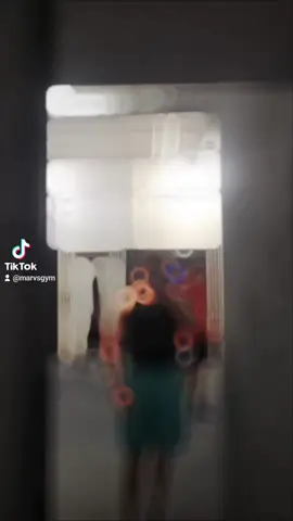 Bist du stark weil du trainierst oder trainierst du weil du stark bist.... #graz #strength #austria #österreich #training #liegestütze #bodypositivity #bodybuilding #chest #gym #homegoals #homegym #anime #muscle #Man #foryou #gym 