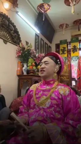 Đầu Xuân Cung Văn Cứ Phải Để Cho Cô Nóng 🤣🤣🤣 #cautrihangdong #loan_giá_phụng_hành #sòng_sơn_thánh_cô #cô_thủ_điện #haudong #daomauvietnam #tuphuvanlinh♥️♥️ #sonlamsontrang 