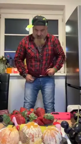 @Mustafa Alhaji #wirsanösterreich🇦🇹 #مصطفى_الحجي_في_النمسا🇦🇹 #Baghdad #امريكا_نيويورك_الولايات_المتحده #سيد_عامود_ابن_ابي_كيبل #يبووووووووفاضللل #شيطه_بيطه_عيطه #جيش_حسحس #اسبانيا #اجعووووووص #كلاكنفورت🇦🇹 #برطانيا🇬🇧 #استراليا🇦🇺 #السويد🇸🇪 #النمسا🇦🇹 #اليابان #🌷🌷🌷🌷🌷 