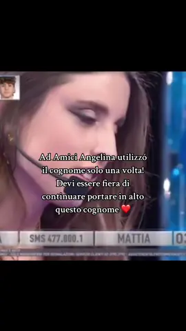 Nel testo Angelina canta “sono Angelina Mango, c’ho 22 anni e tutti questi anni ho passato a dimostrarli coi fatti“, usando per la prima volta il suo cognome. “Tu non ha mai usato il tuo cognome, mai. Tranne che in una canzone”, nota Maria De Filippi. “Io sono questo. Io sono Angelina Mango, mica Angelina”. Un’affermazione importante per Angelina, che non ha mai nascosto il peso delle aspettative legate al suo cognome. Come mai non hai cantato una canzone di papà al programma? Gli autori non me l’hanno mai chiesto: sapevano che non mi sarei sentita a mio agio e mi hanno rispettata. Ad Amici si qualificó al secondo posto. #angelinamango #amici #mariadefilippi #sanremo #sanremo2024 #fyp