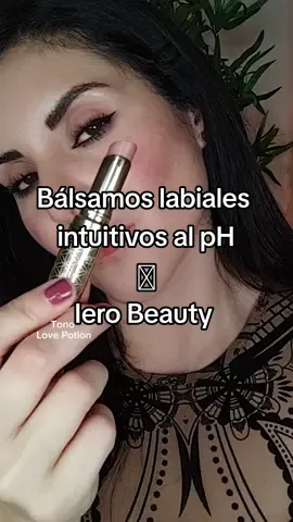 Últimamente no me gustan mucho los labiales, prefiero usar bálsamos o brilloa, encontré estos bálsamos labiales intuitivos al pH @iero.beauty Me encantaron todos los colores, pero el love potion me enamoró. Aparte la marca tiene una historia súper bonita. Visiten su página para conocerla un poco más. #ierobeauty #balsamo #lipstick #veganproducts #naturalingredients @ieró Beauty 