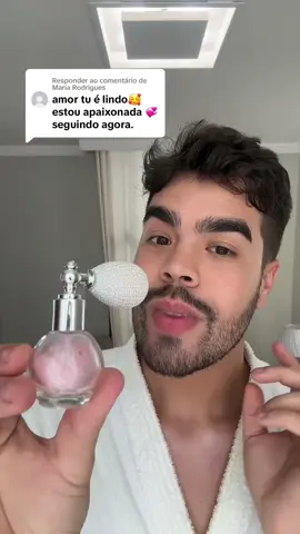 Respondendo a @Maria Rodrigues Spray Em Pó Corporal De Alto Brilho (cor 03)   #peleperfeita #pelesaudavel #belezafeminina #skincare #maquiagem #brilho #carnaval  ❤️Muito ou pouco brilho?