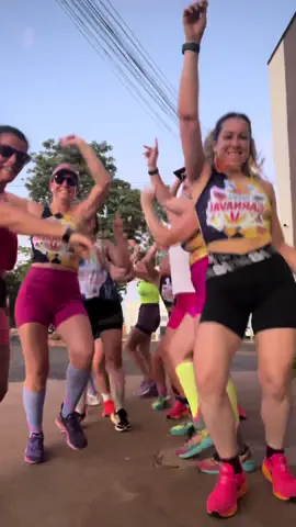 A gentr corre e se diverte!!!  Grupo de corrida Agora Vai #carnaval2024 #tiktok #Fitness #foryou #trend #foryoupage #tik_tok #fyp #trending #Running #mulheresquecorrem #mulheres #dancatiktok 