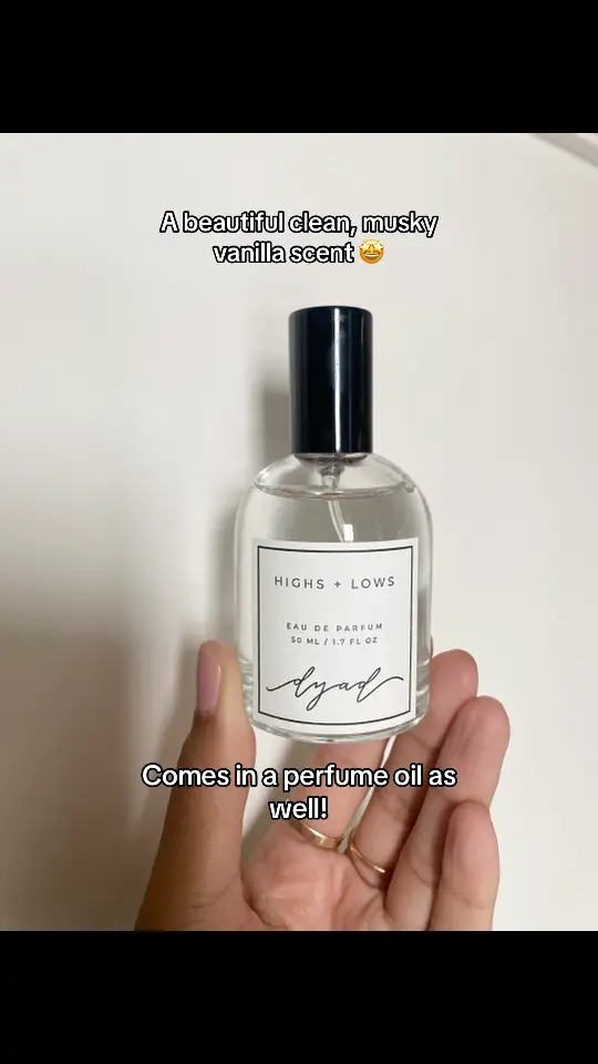 This one is a beauty! Thank you @Dyad Candle *gifted #cleangirlperfume #perfumetiktok #perfumecheck 