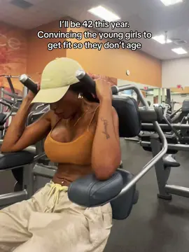 Make life easier for yourself. Embrace a fit lifestyle❤️ #adviceforwomen #womenover40 #FitTok #Fitness #health 