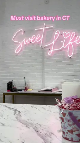 Sweets by Jenna in Rocky Hill CT is a must visit bakery! #Foodie #newengland #newenglandfood #ctfood #bakery #ctdessert #dessert #valentinesdaytreats #foryou 