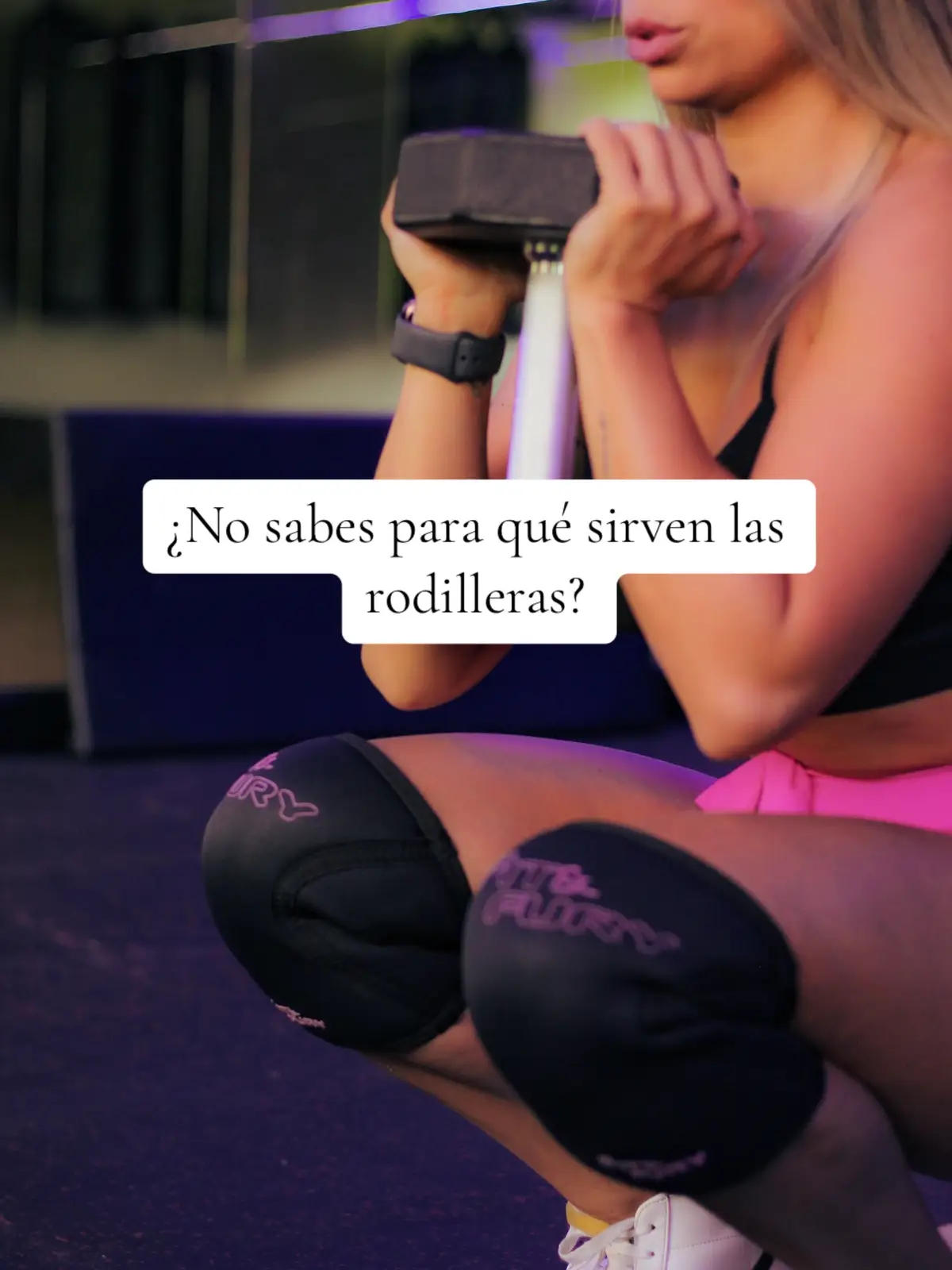 Aqui te contamos un poco 👌🏻💪🏻 #kneesleeves #kneesleeve #rodillerasdeportivas #gymcolombia #accesoriosgymrat #accesoriosgymcolombia #fitnesscolombia 