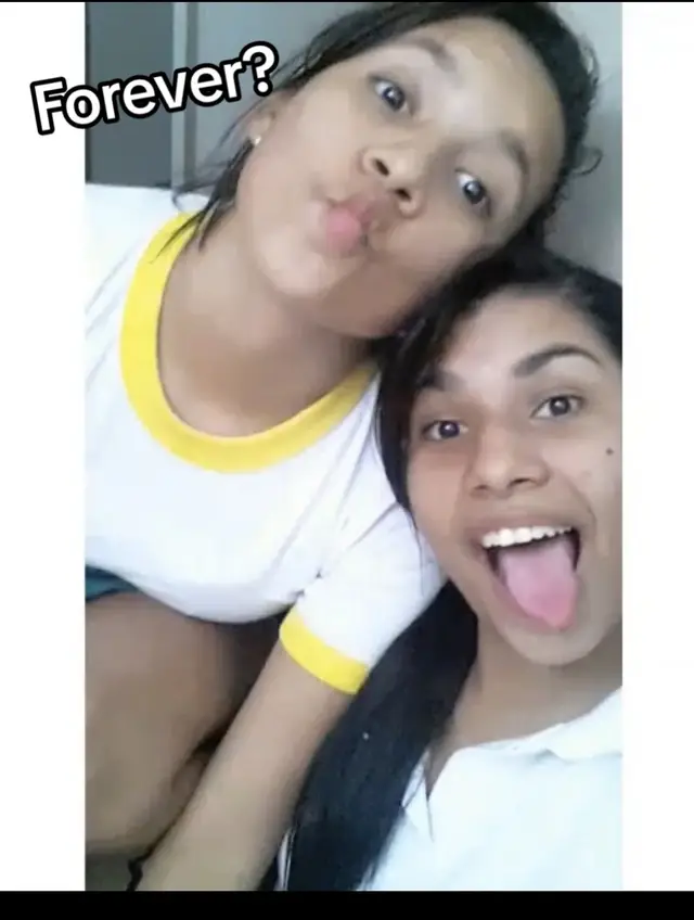 Para las que seaaa y donde seaaaa #amigas #forevertrend #besties4life @Valerie Rodríguez 